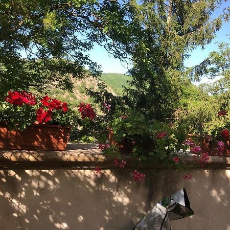 Le Fate Umbria Bed and Breakfast Sellano Exteriör bild